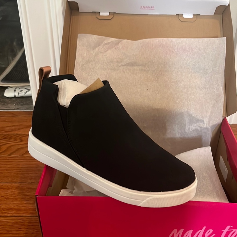 Ryka black and white shoe